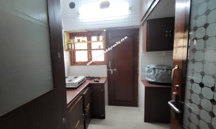 2 BHK Flat for Rent in Seethammadhara